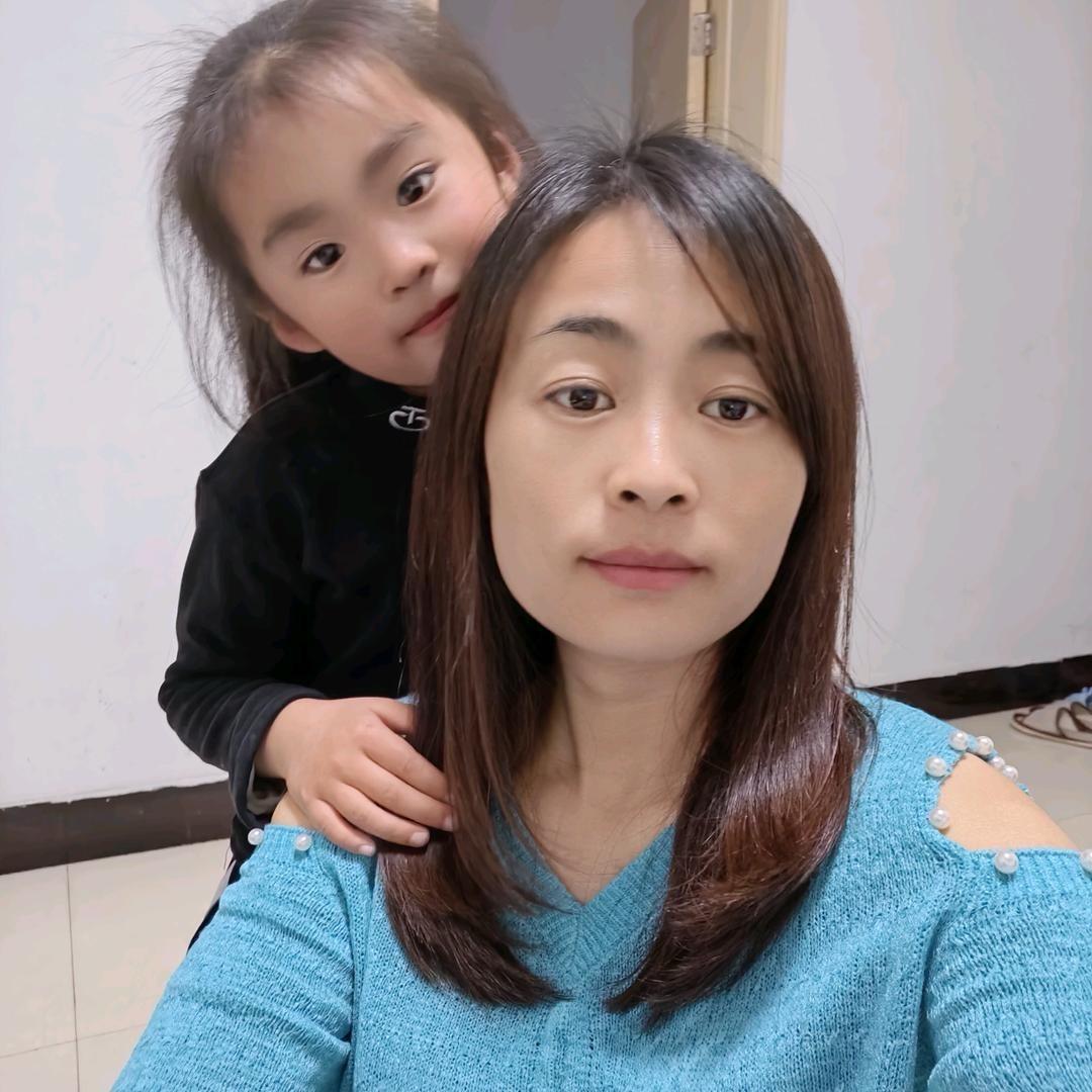 芳妹穿搭