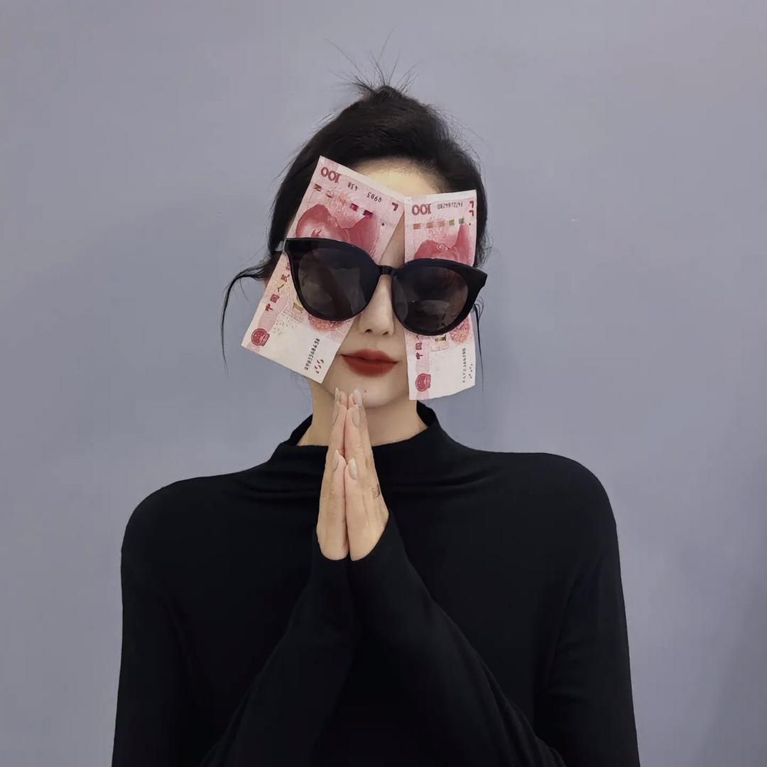 时尚女神服装店
