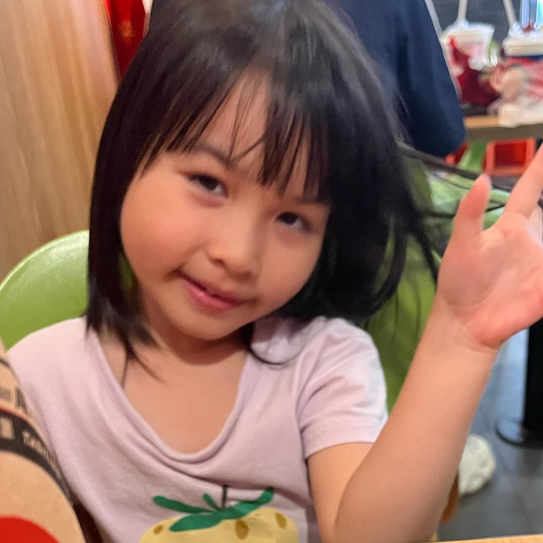 钵钵鸡钵呀钵钵鸡一元一串的钵钵鸡