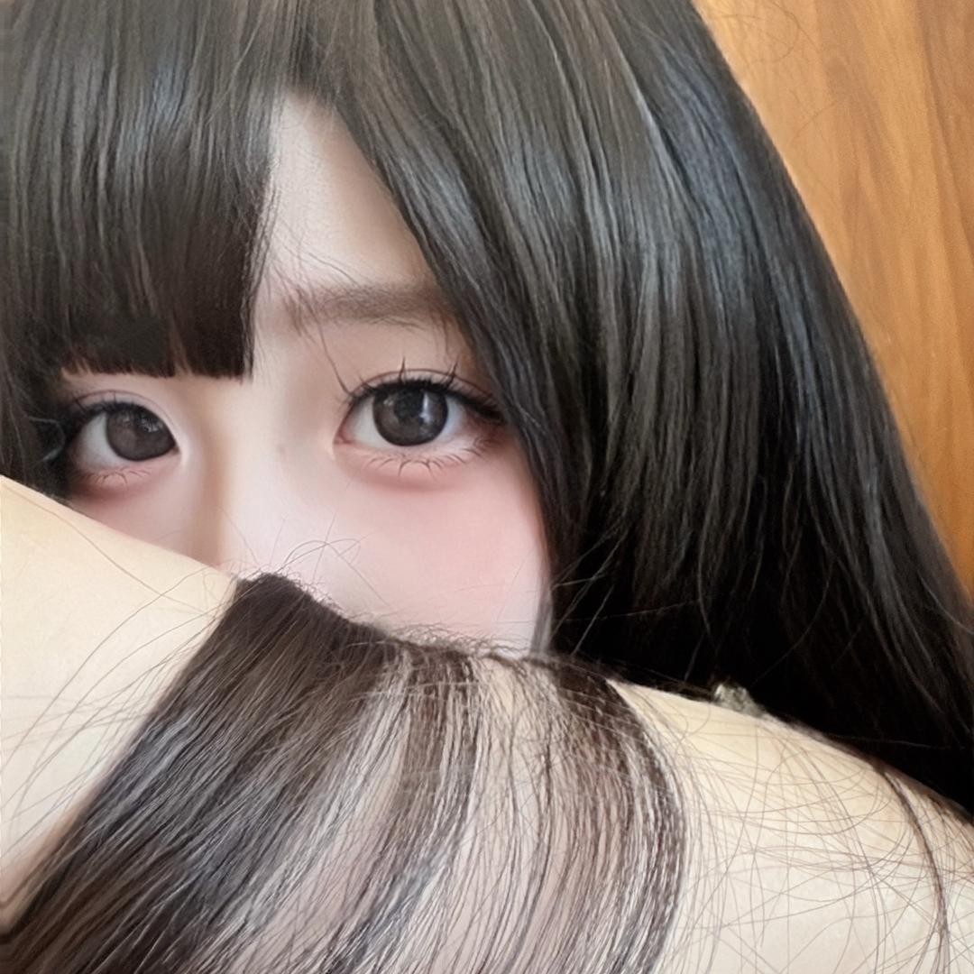 小起大王ฅ՞••՞ฅ