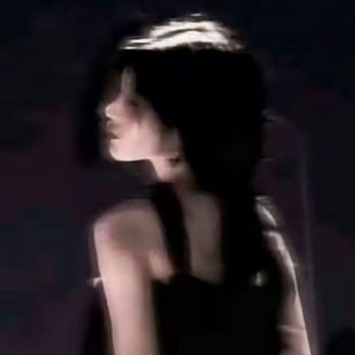 璐月如霜