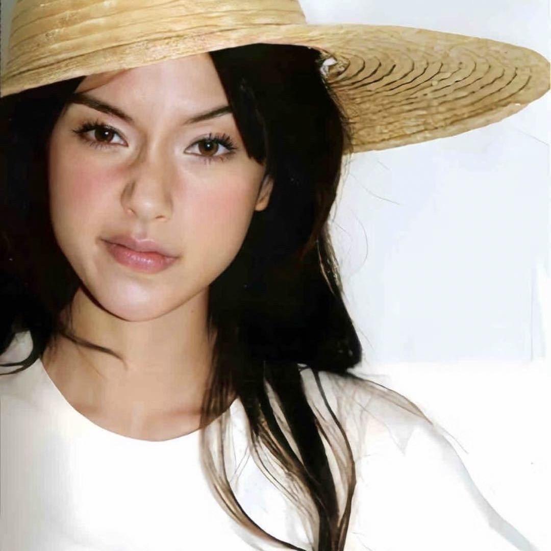 𝙃𝙖𝙖𝙖𝙖𝙖𝙖𝙖𝙖⋆˚