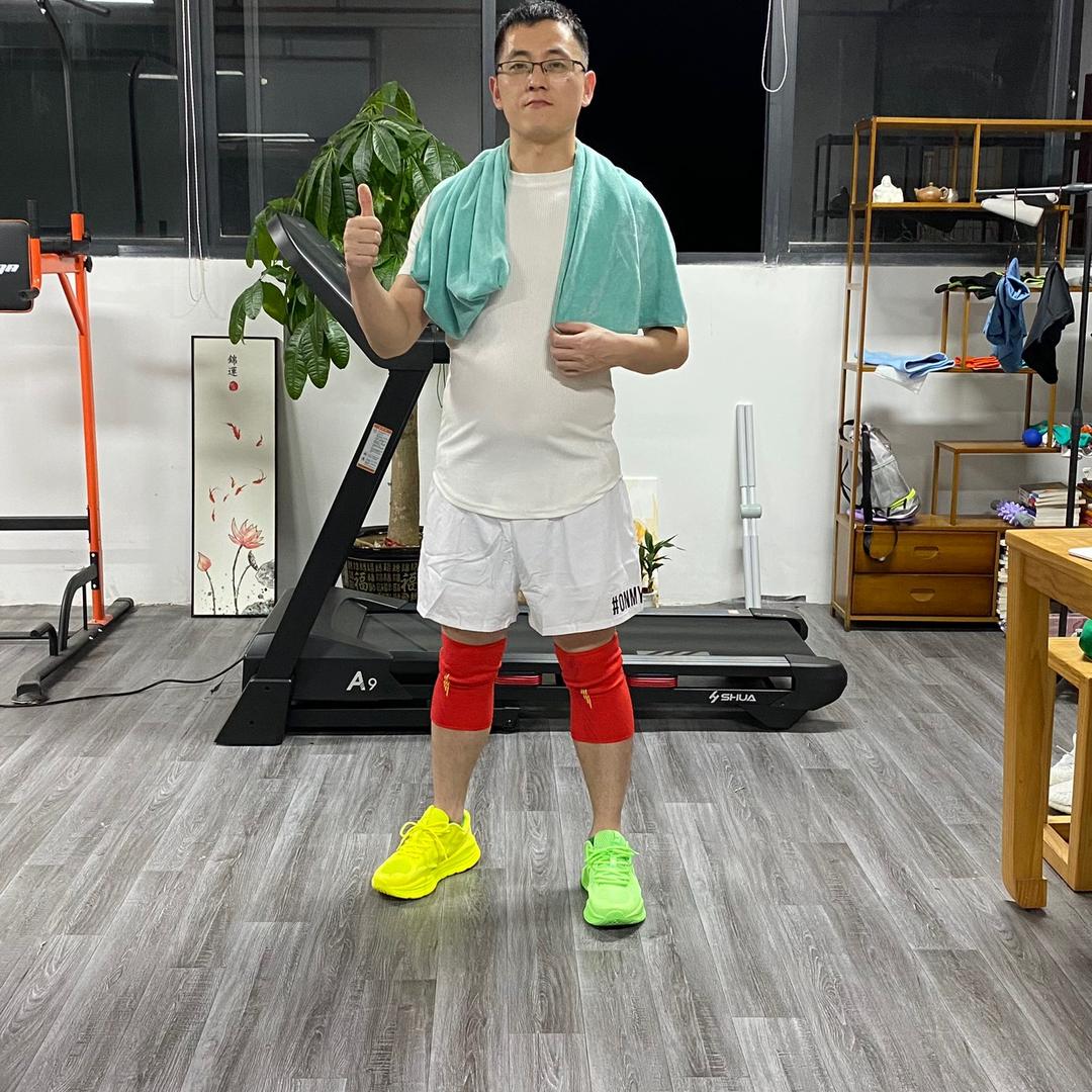 阿E