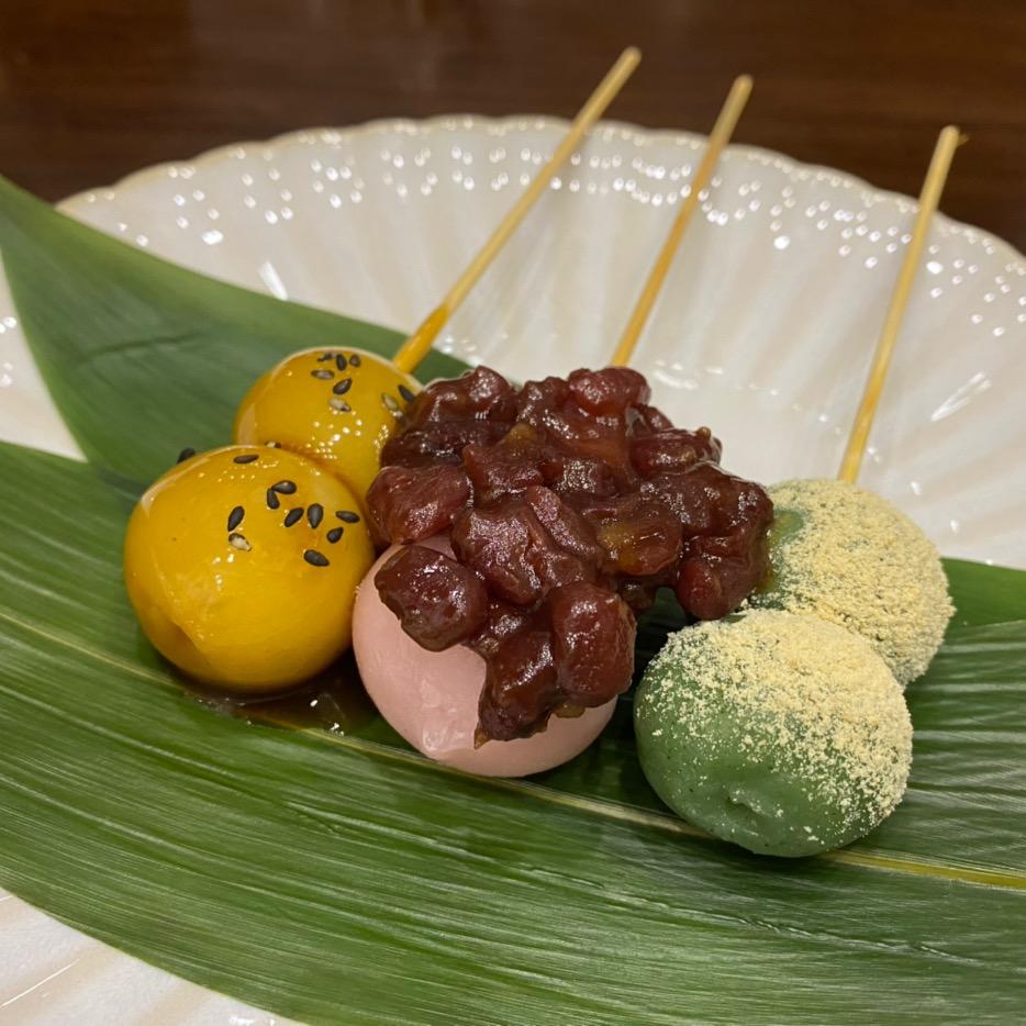 基尼拉拉