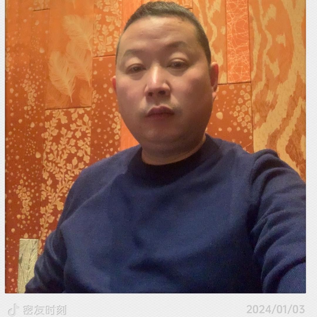 阿龙