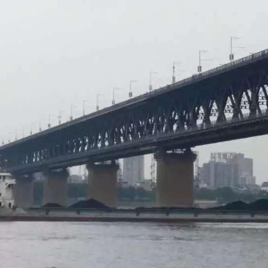 拥抱彼此的天真