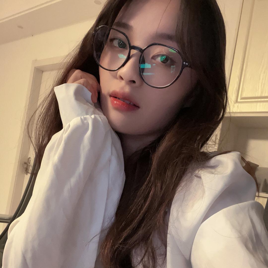 小晴的工作日常