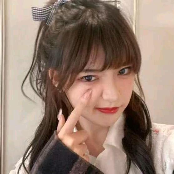 小A；