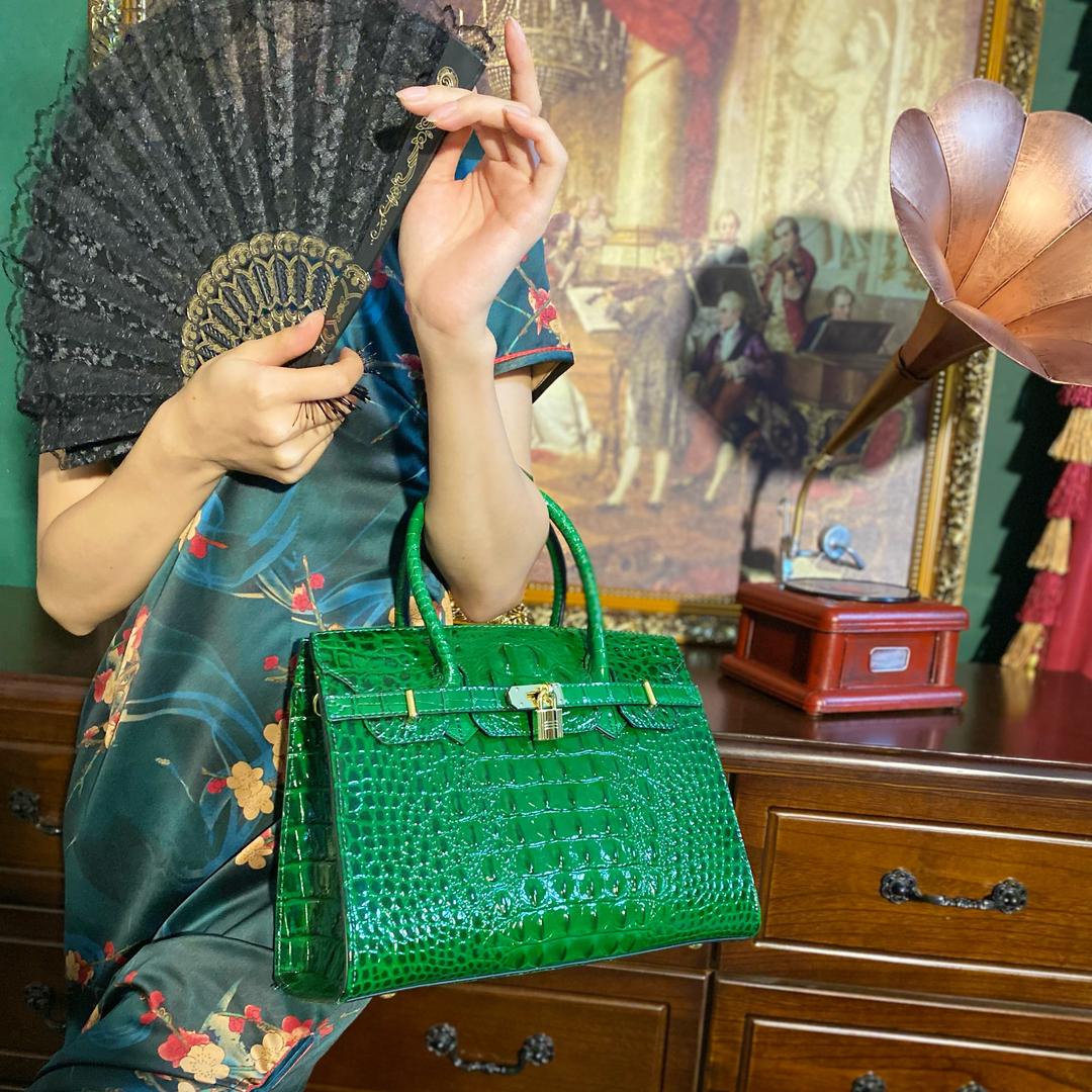 Elegant Queen(婷婷）