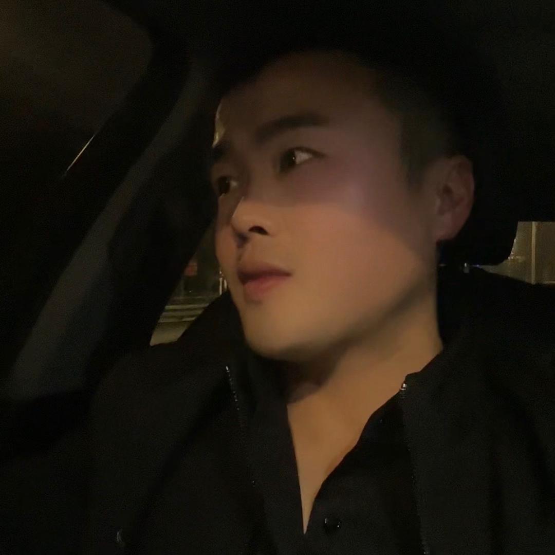 一笑而过。
