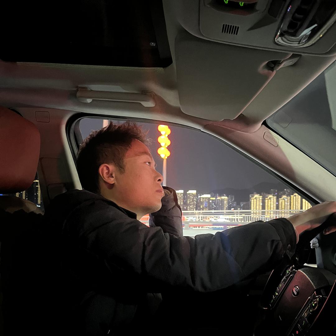 八月二手车