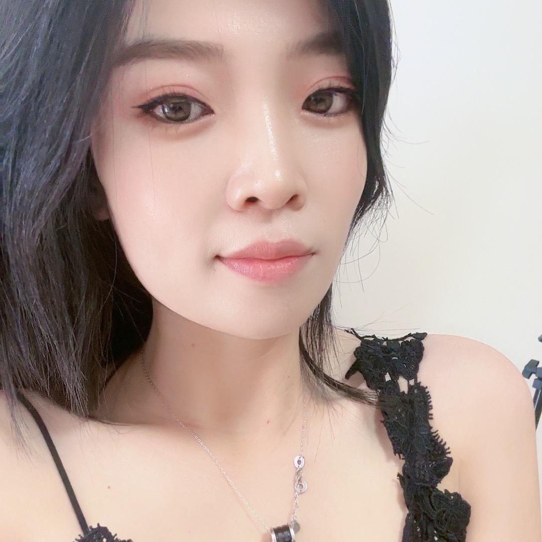 美眉的我👧