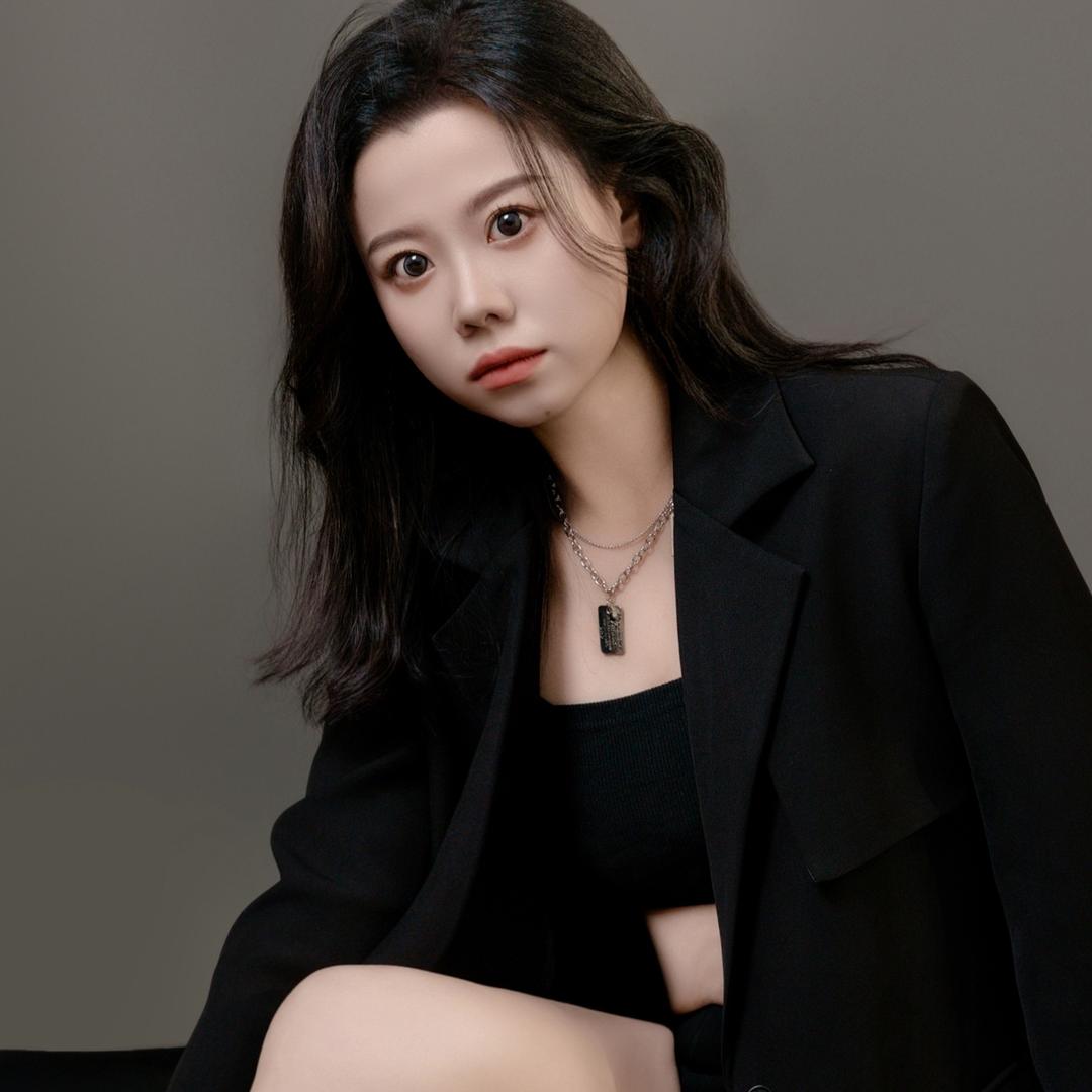 梦梦老师和孩子们