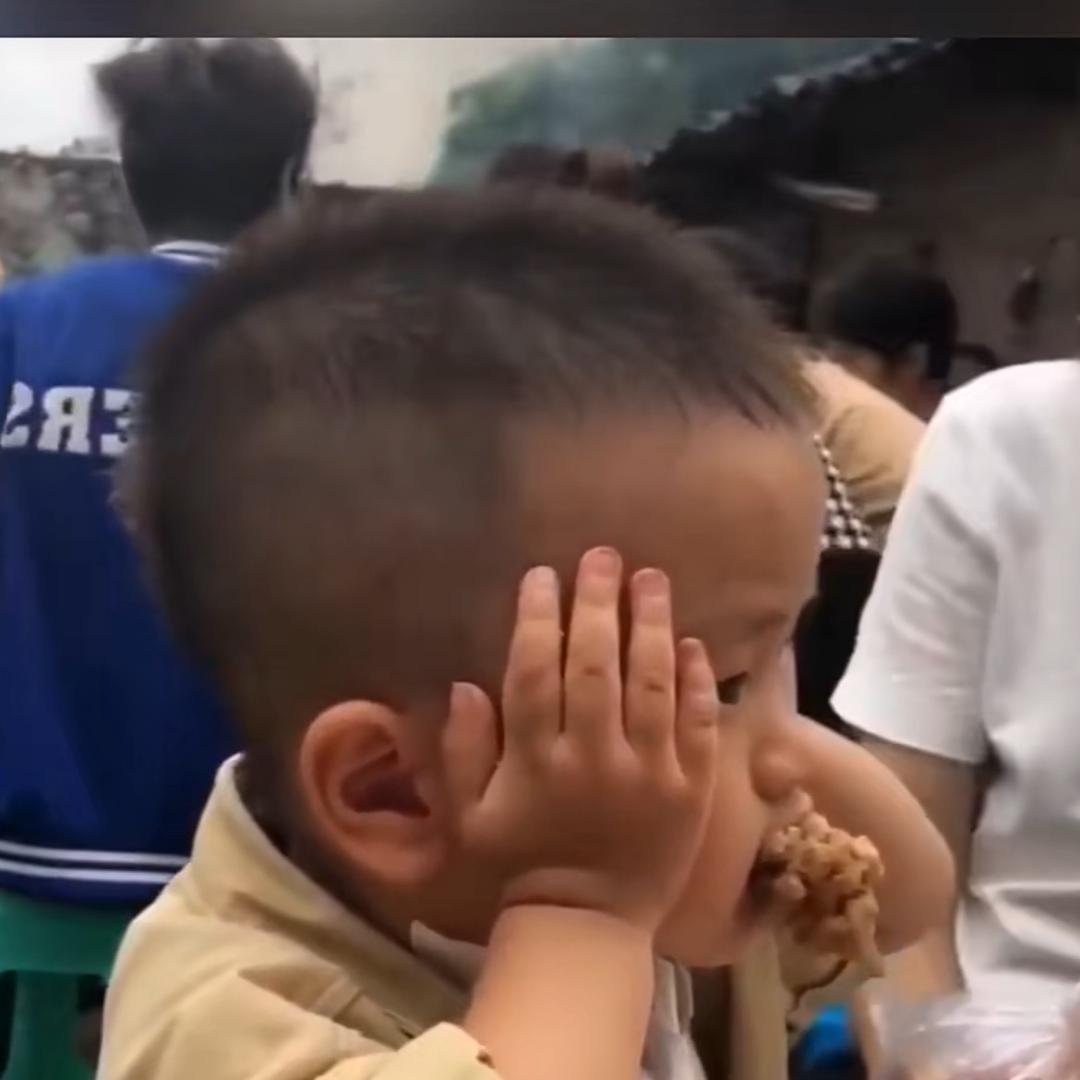 光脚青年