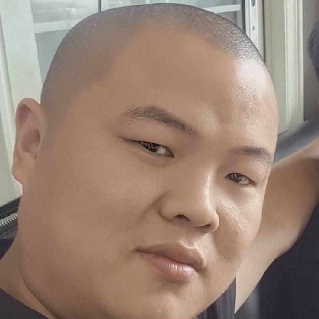 豪哥名车馆-光头老表