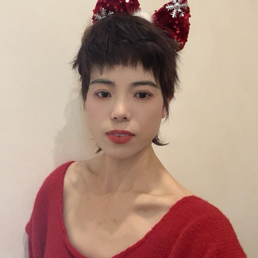 刷脂疯子（郑小妹）小号