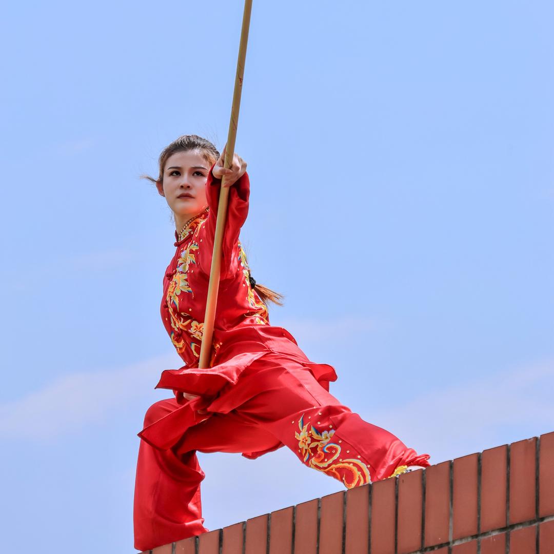 淼淼爱八卦☯