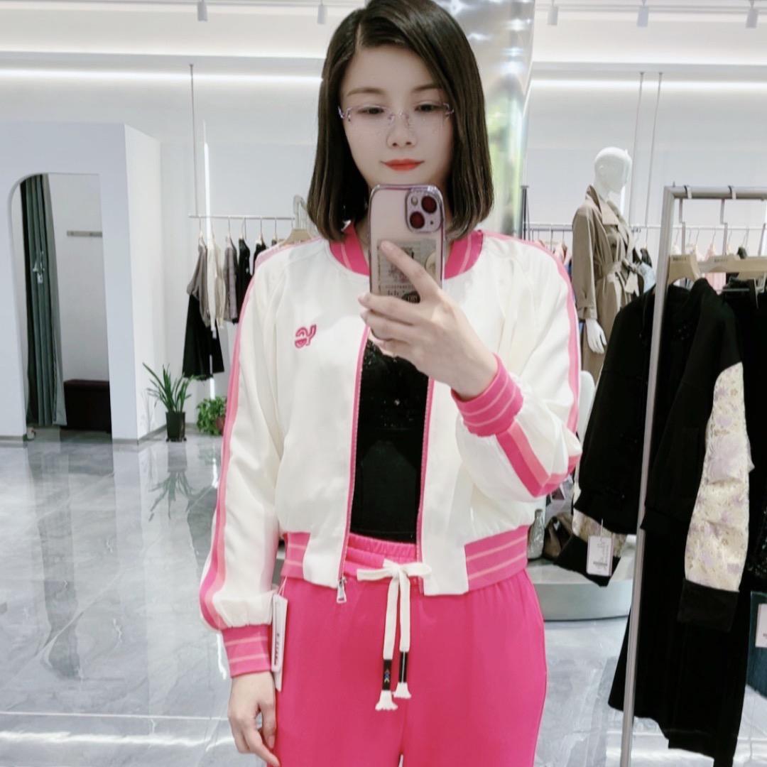 金坛华丹尼～迪丝雅品牌女装