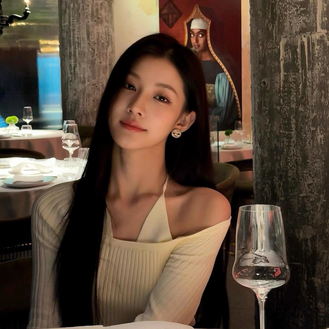 𝑙𝑜𝑣𝑒ℎ𝑎𝑛𝑑✨