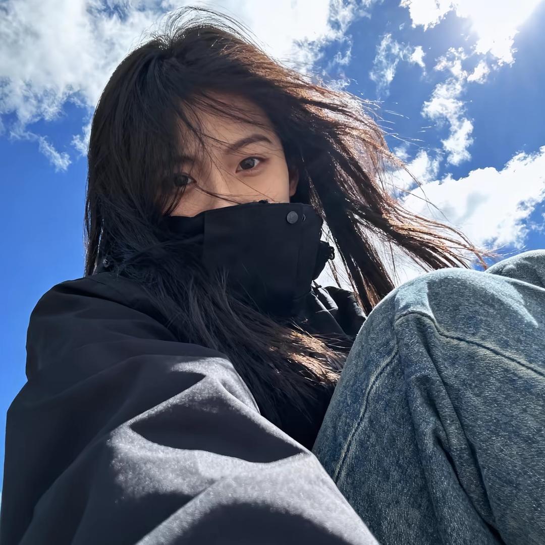 爱看恐怖片的胆小鬼