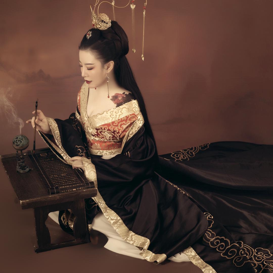 一叶老师（财.运.局）