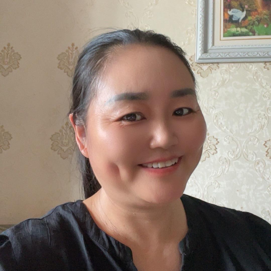 琼琼（每天早上8: 48开播）