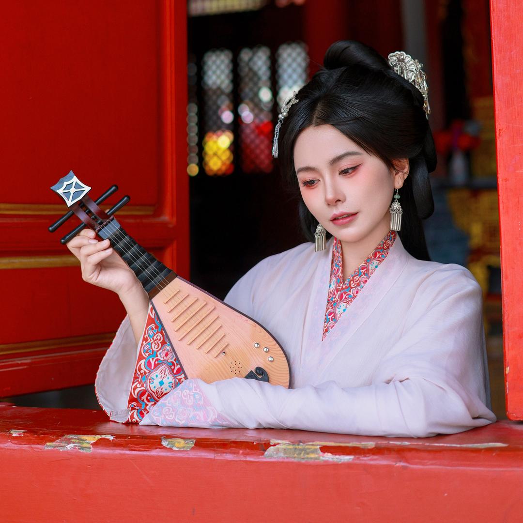 小何荷包不空🎊