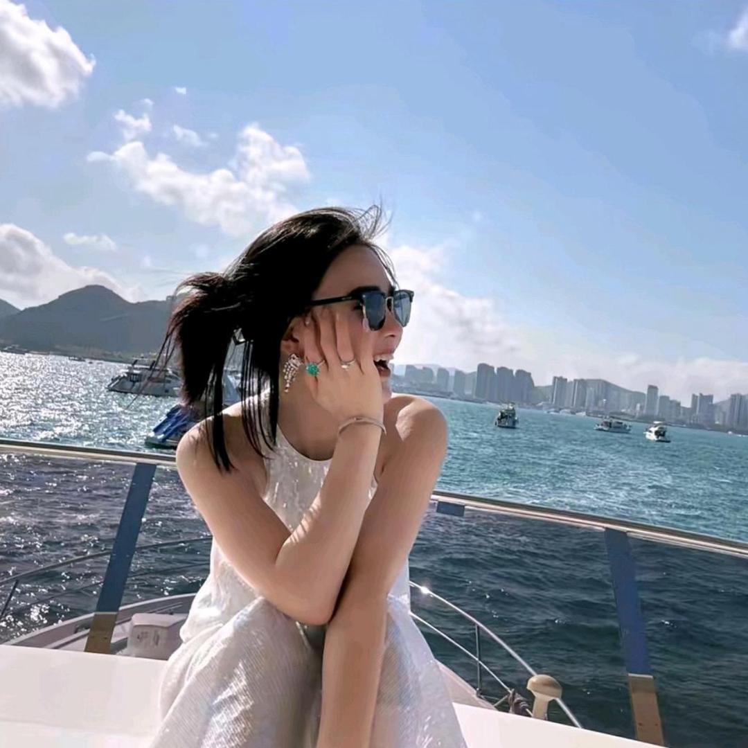 袁艺灵～时尚穿搭