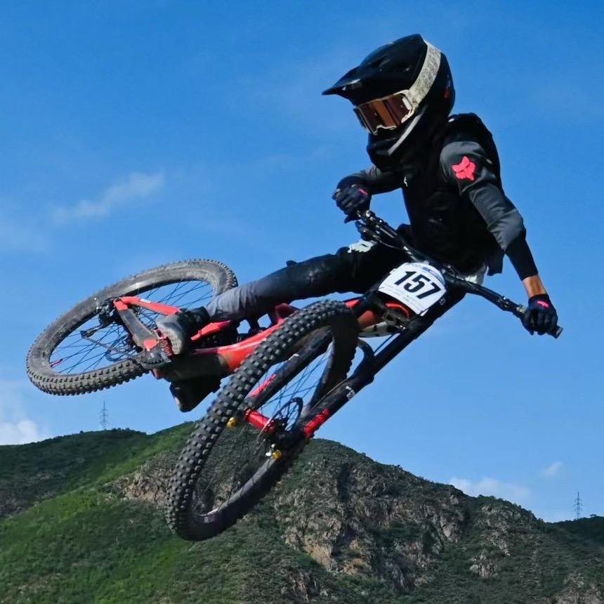 深圳市星耀美刻创意有限公司