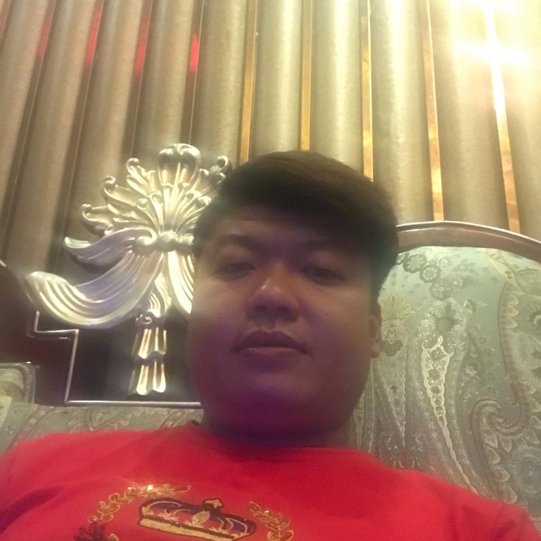 卢英伟
