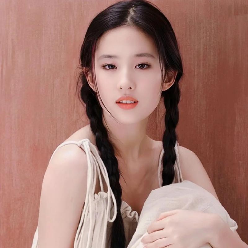 董柏青