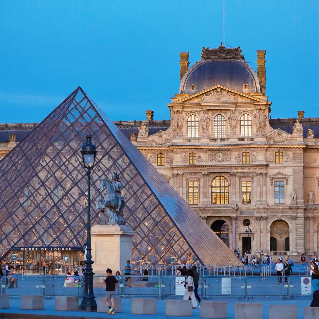 万象城折扣奢品店