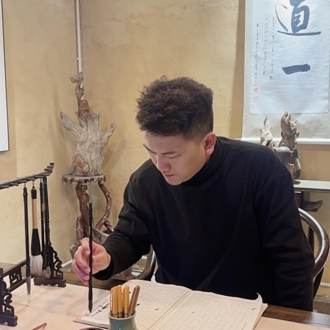 源头珠宝老陈【匠心玉雕】