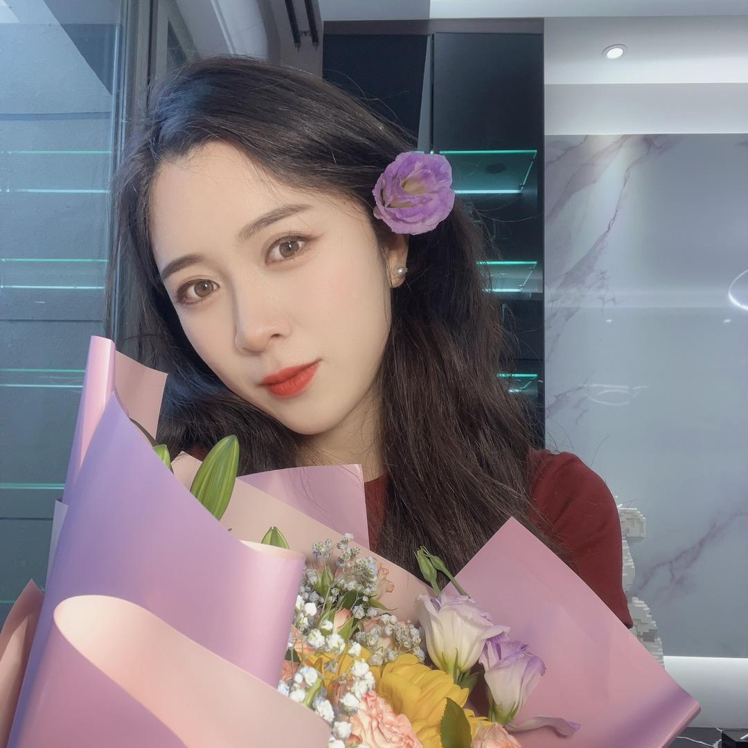 宝藏小菲菲