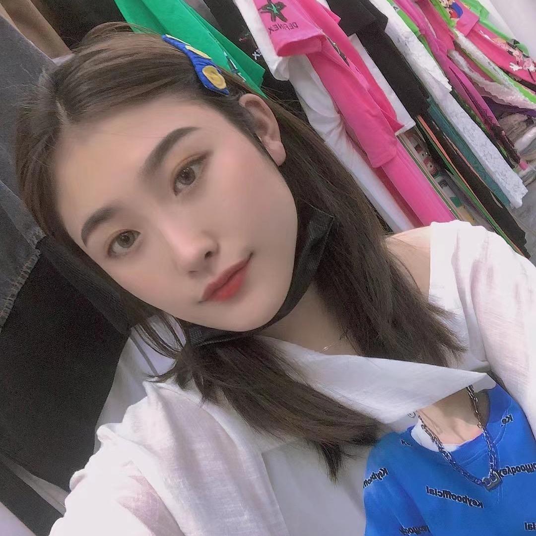 丹丹不太瘦时尚女裤店