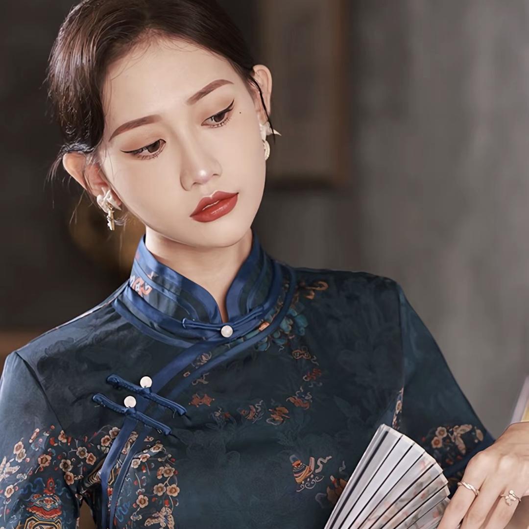 霓裳阁精品女装