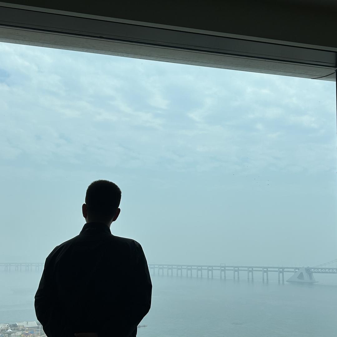 石子儿玩具玩偶潮流精品店