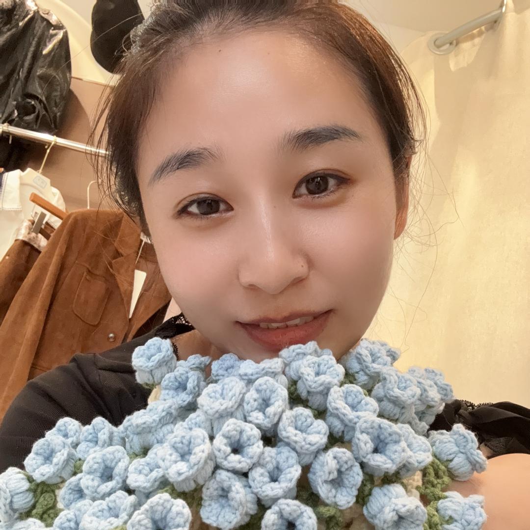 安与沫女装👚店
