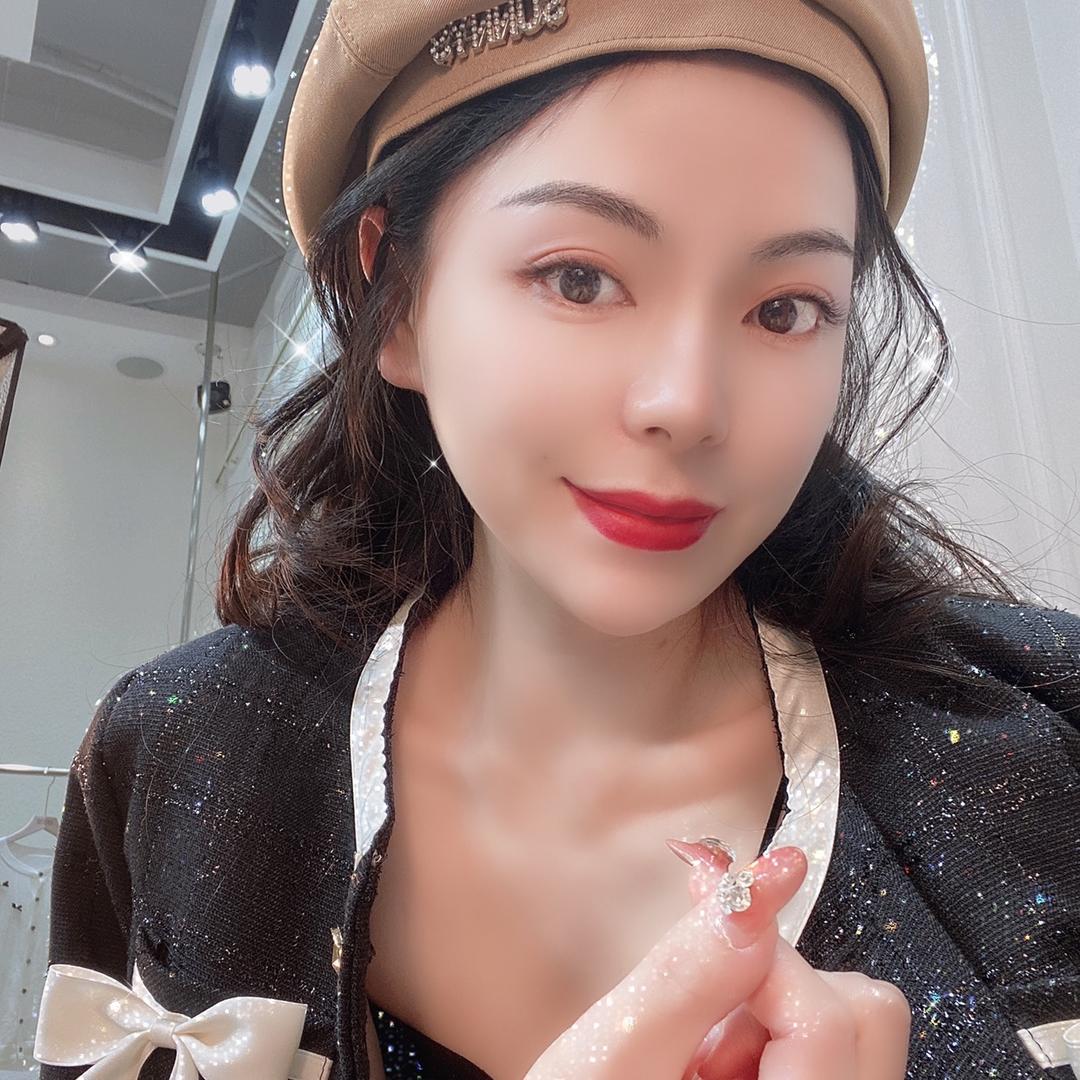 大蜜女装工厂店