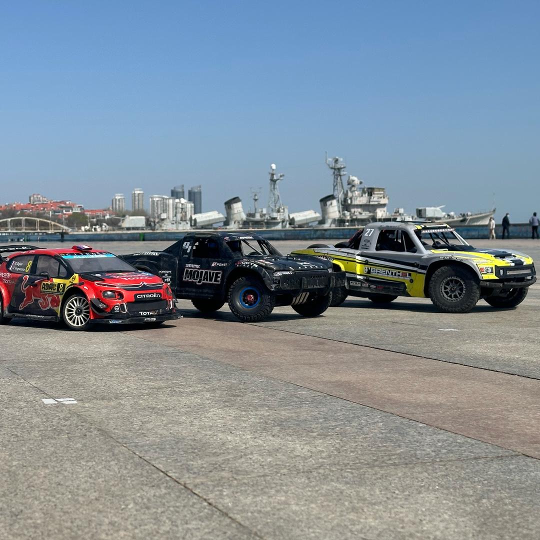 攀爬起来吧？空翻起来吧？