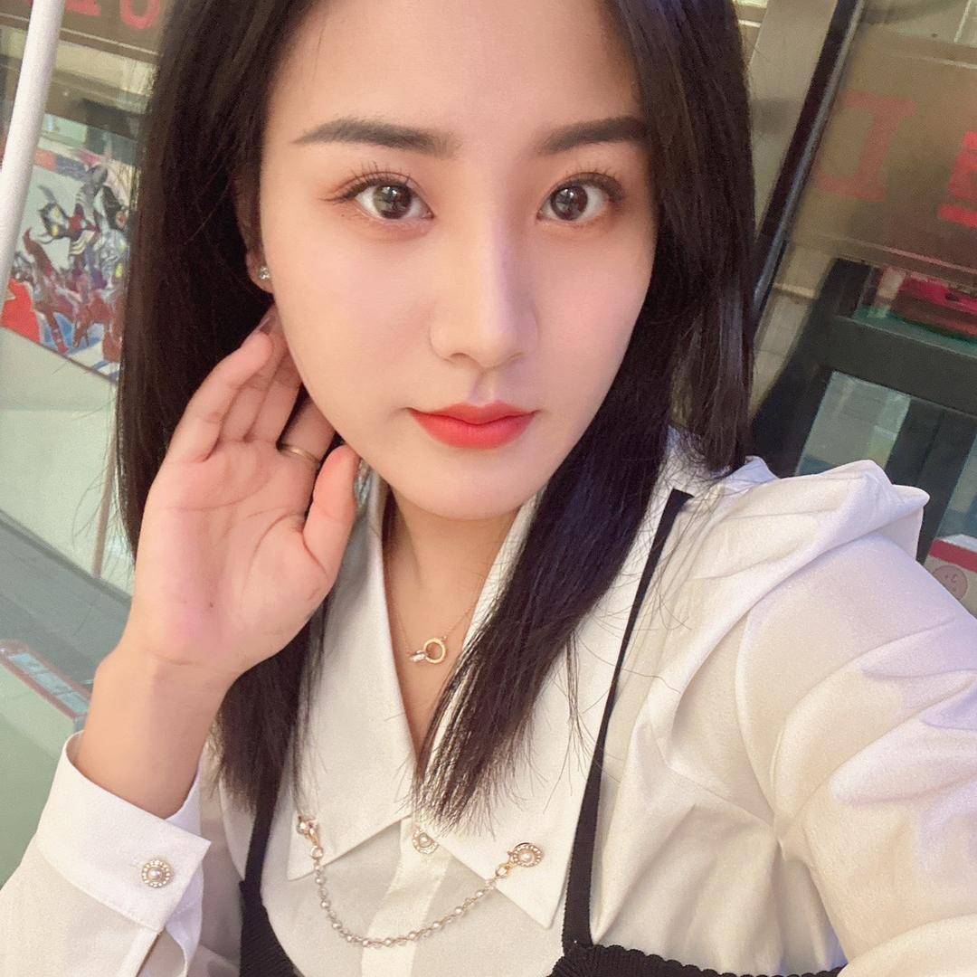 雨婷在淮阳卖门窗