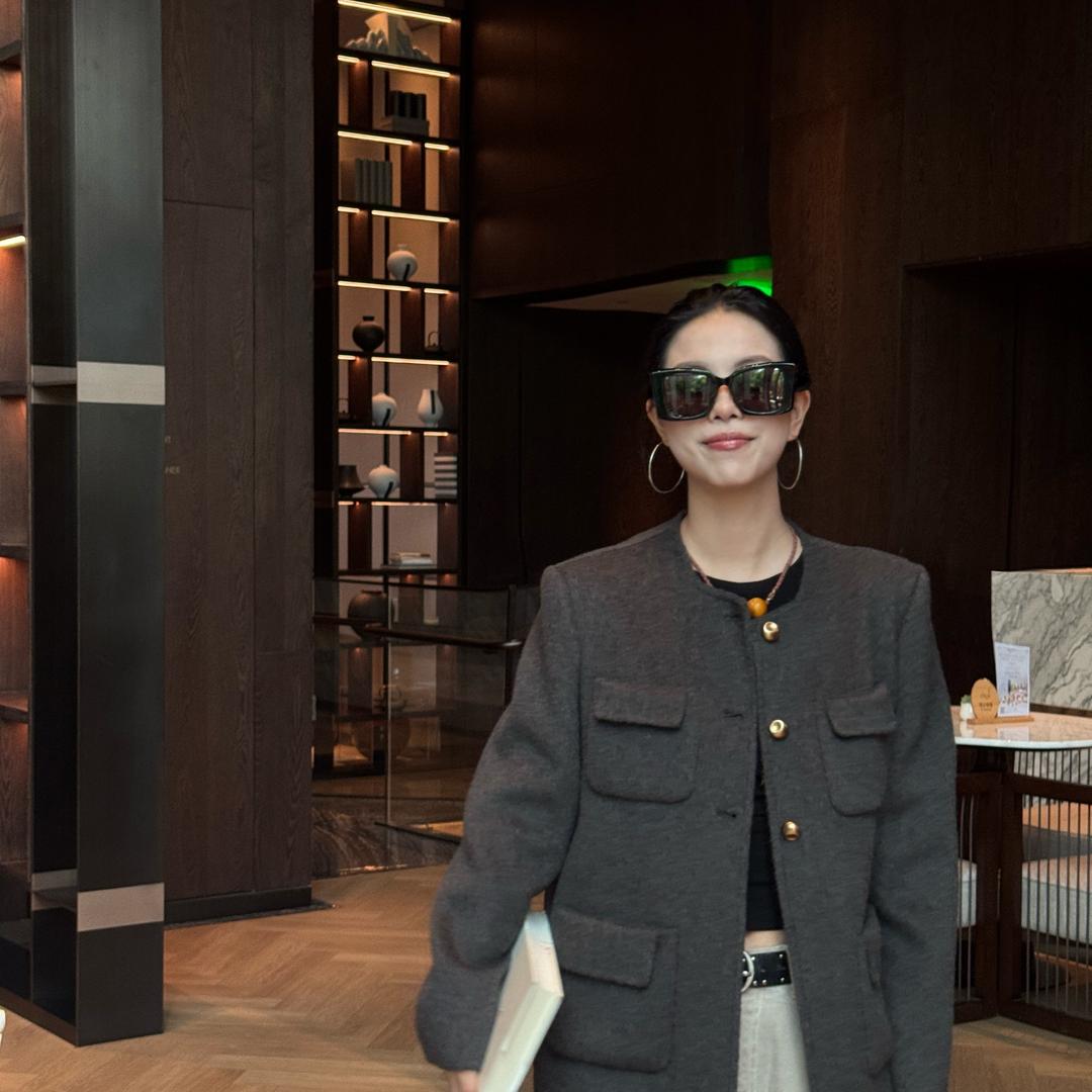 方也家私服