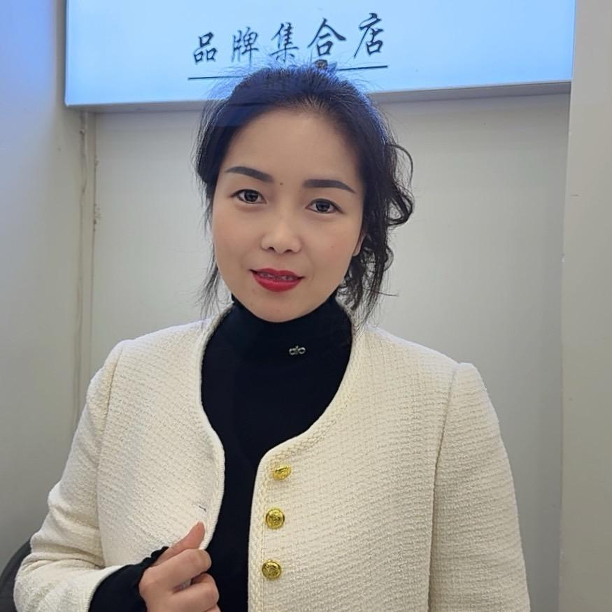 燕子：雅安亮依汇女装