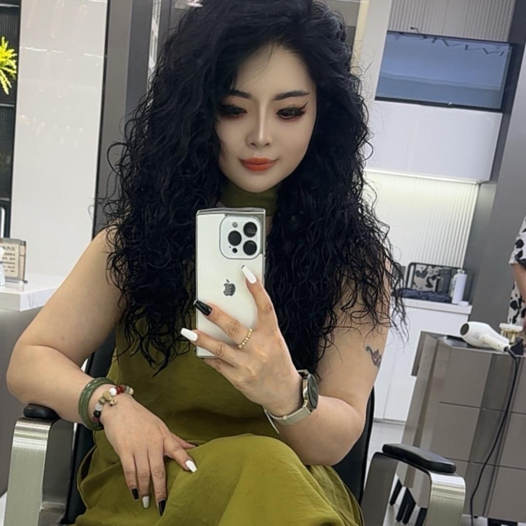 高山集韩系女装店〈阆中〉2店筹备中
