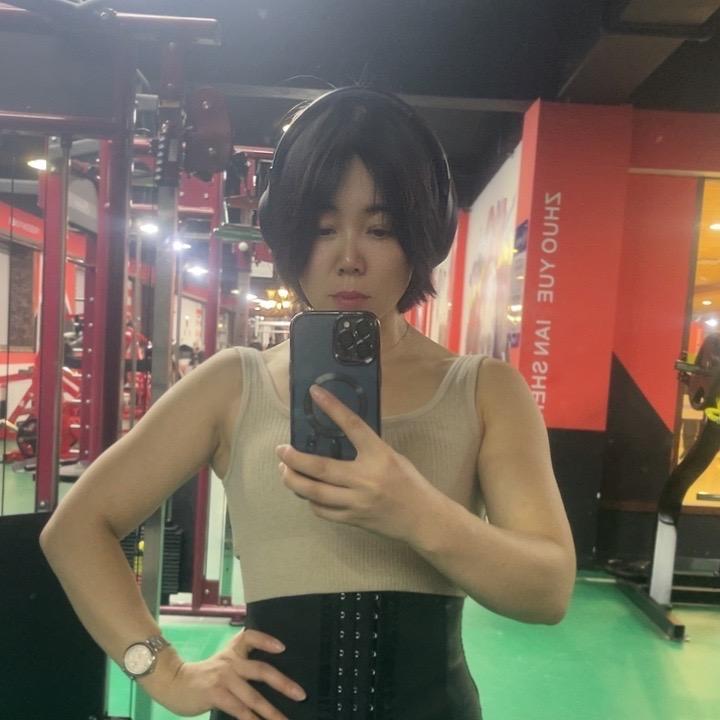 雅琪Li