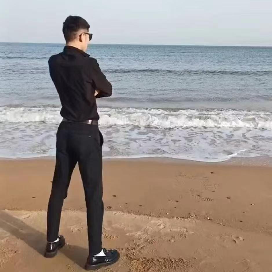 长腿叔叔🏃🏻‍➡️