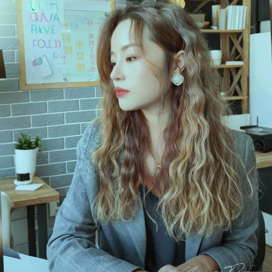 小黄妹九龙玉景观石