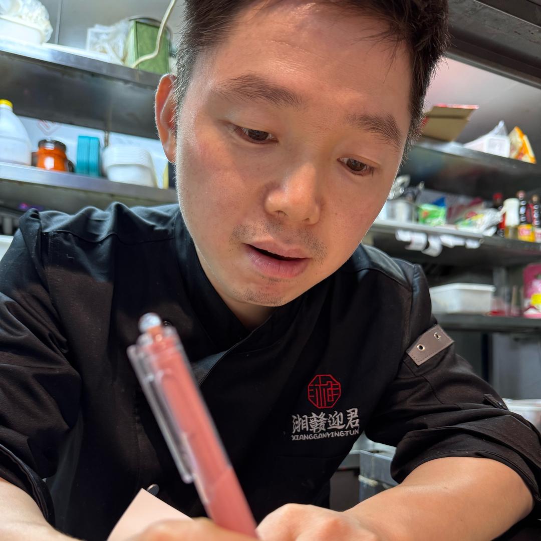 上海努力的配菜员王亚许