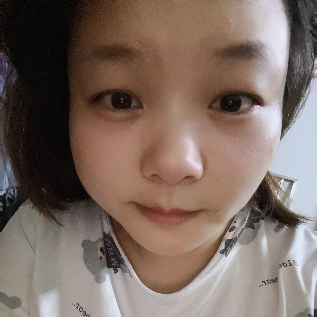 五星红旗迎风飘杨女士💕