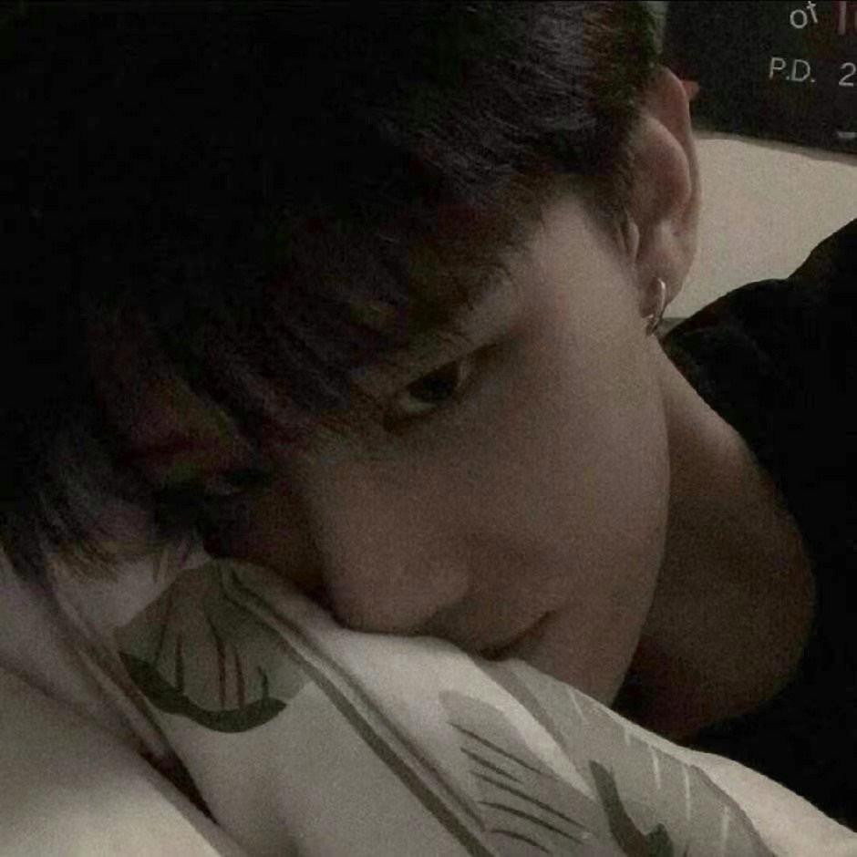 -雾听月-
